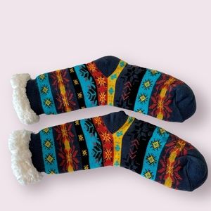 Comfy warm, multi-colored, sherpa-lined socks with grippy bottom *NEVER WORN*